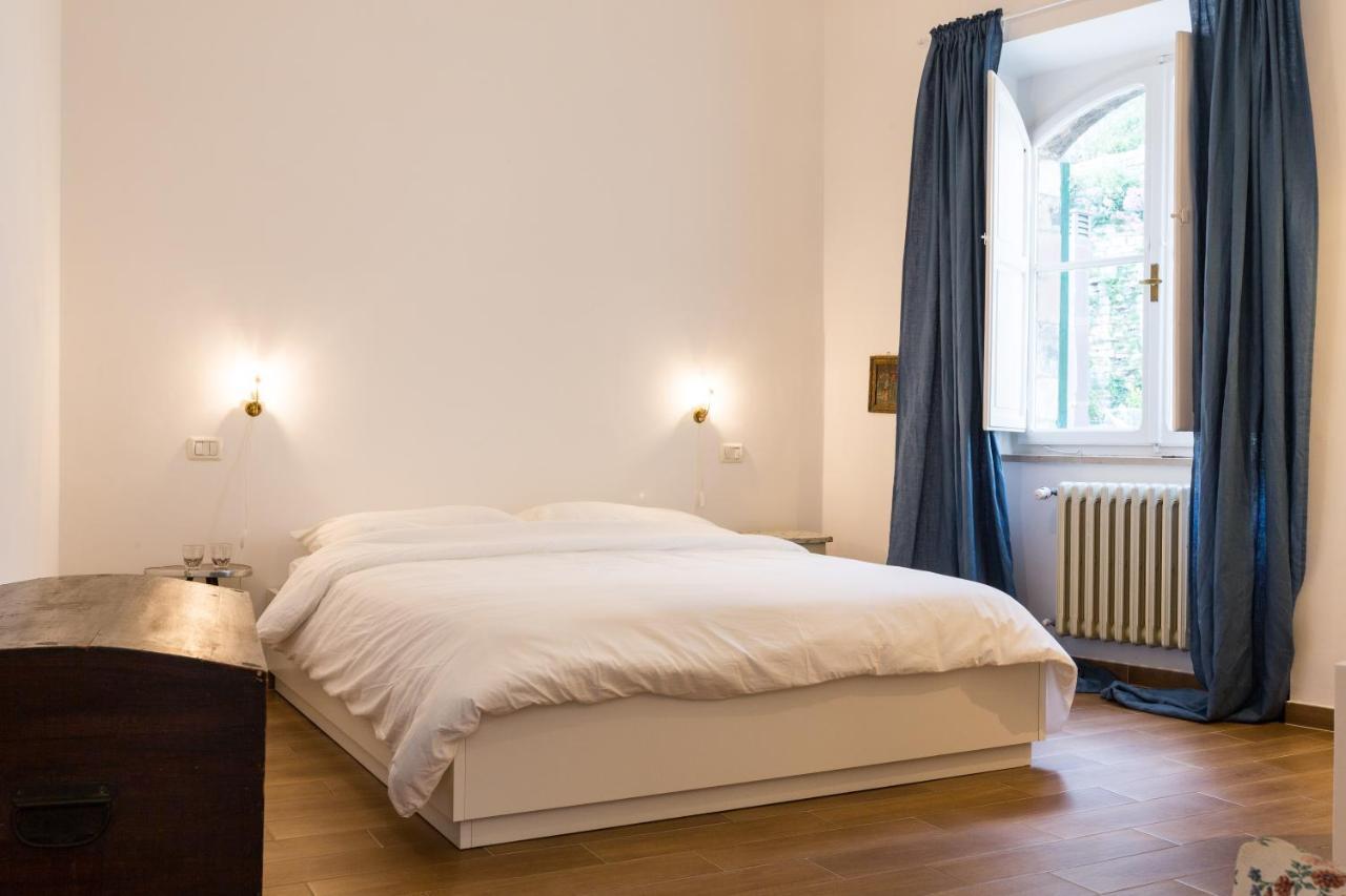 Room En Suite La Corte Ассизи Экстерьер фото